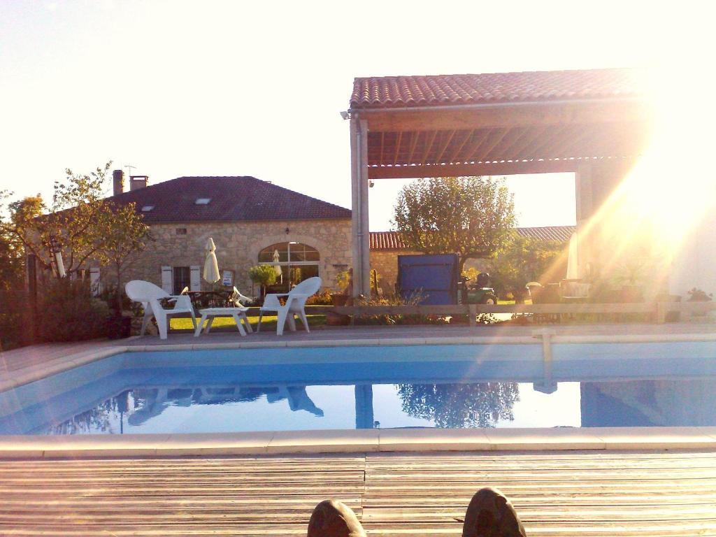 Chambres D'Hotes Domaine De La Rose Des Vents Castelnau-sur-lʼAuvignon Habitación foto